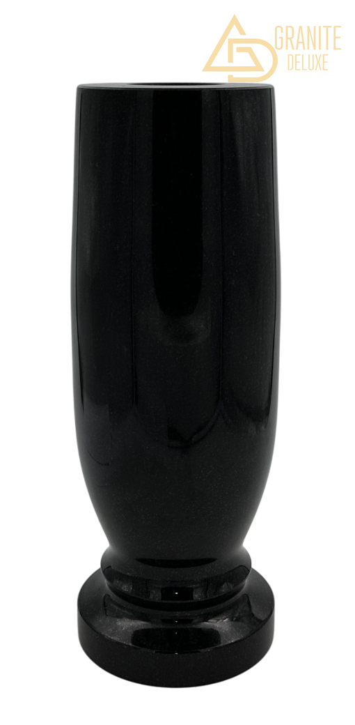 Ваза из гранита, 927