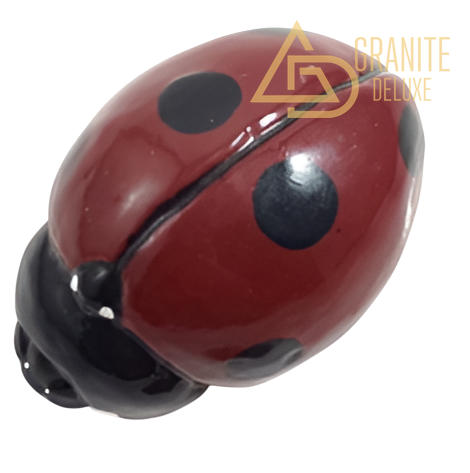 Скульптура ритуальная «Божья коровка» 1023